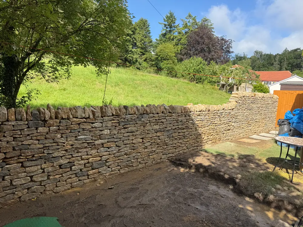 Bourton — stonework by Markstone