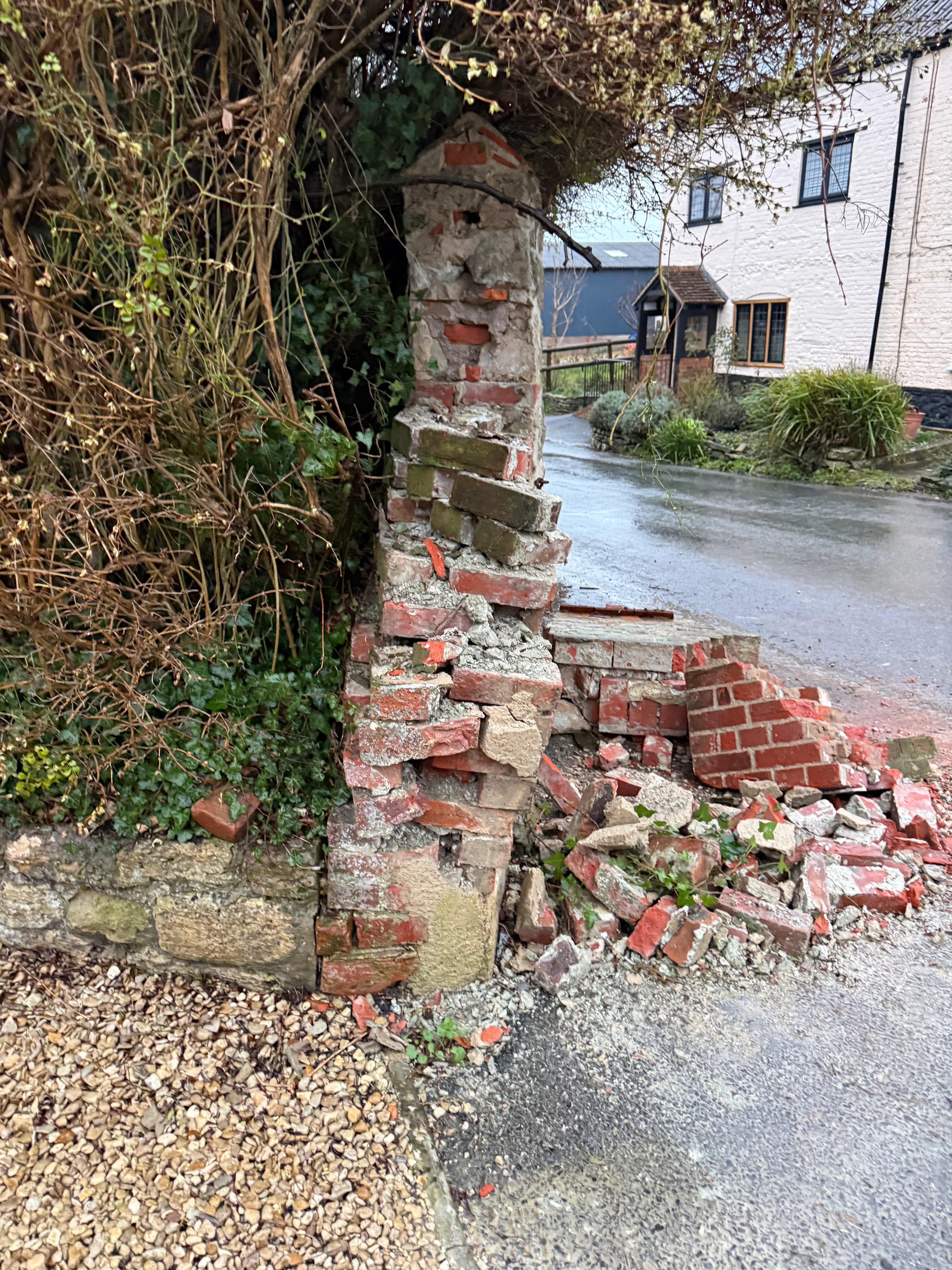 Entrance Wall — stonework by Markstone