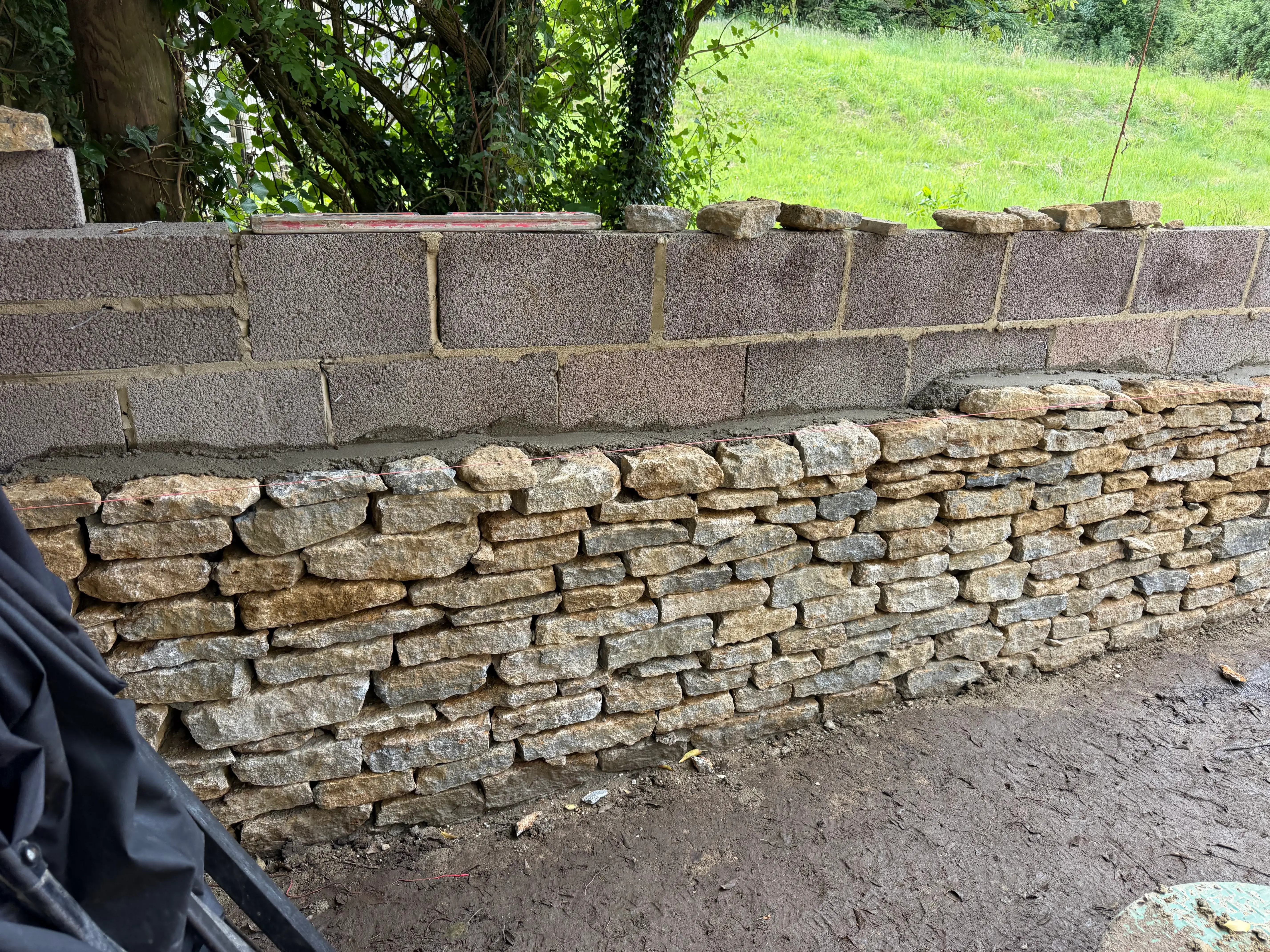 Bourton — stonework by Markstone