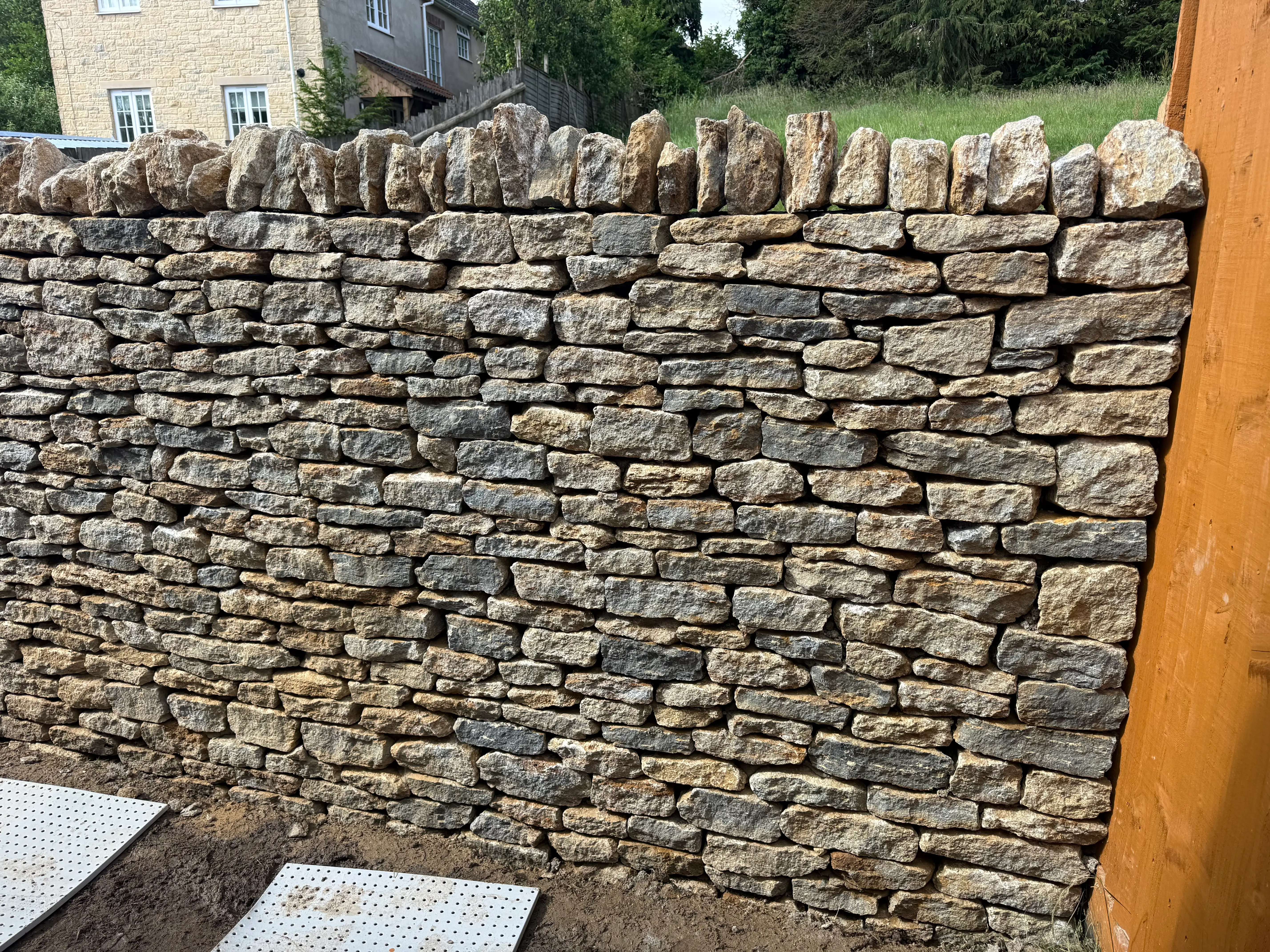 Bourton — stonework by Markstone